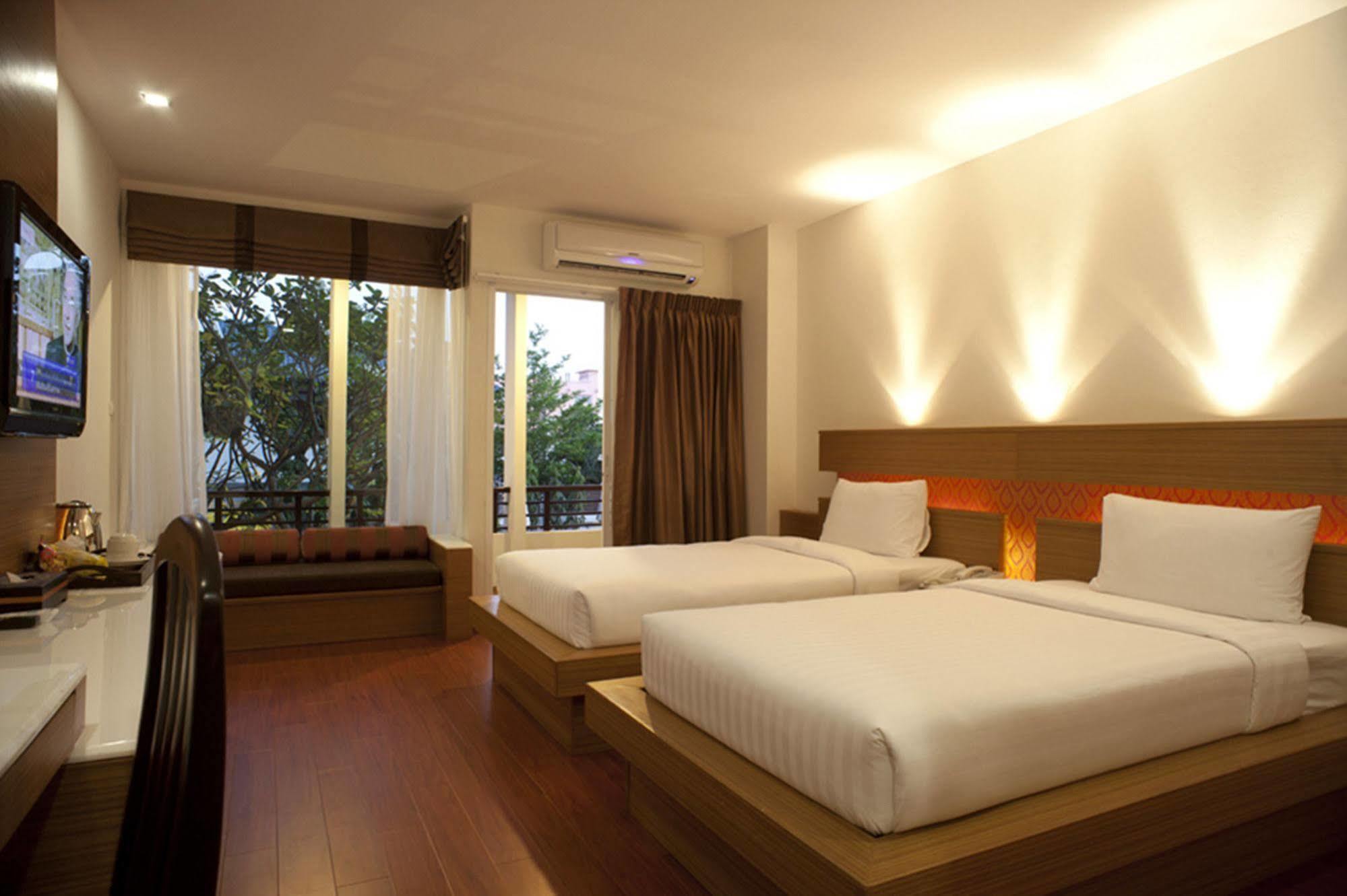 Khách sạn Suvarnabhumi 4*